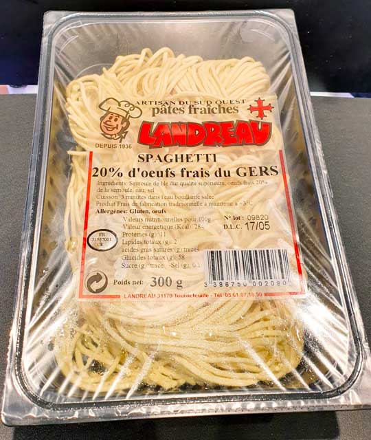 Spaghetti aux oeufs frais